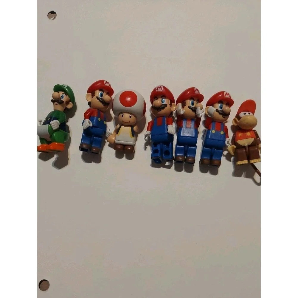 7 KNEX Mario Kart Mini Figures Nintendo 4 Mario Luigi  Yoshi Diddy Video Games‎